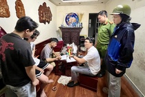 Ha Noi di dan khoi chung cu nguy hiem truoc gio bao Wipha do bo hinh anh