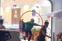 Nam thanh nien mac ao Grab, cam bua xong vao cuop tiem vang o Da Nang hinh anh