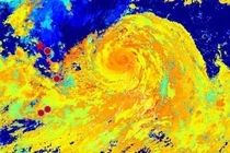 Sieu bao Ragasa da vao Bien Dong, du bao toi 24/9 se suy yeu dan hinh anh