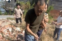 Chu quan com nieu o TP.HCM vac xeng duoi danh nguoi ngay Tet khai gi? hinh anh