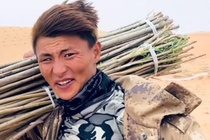 'Hoang tu sa mac' noi tieng nho doi mat hai mau o Trung Quoc hinh anh