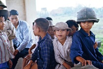 Người Mỹ đi tìm những đứa trẻ trong ảnh chiến tranh Việt Nam