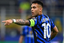 Inter 1-0 Barca: Lewandowski chet lang hinh anh