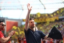 Xabi Alonso lap ky tich trong ngay chia tay Leverkusen hinh anh