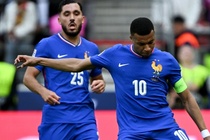 Duc 0-1 Phap: Mbappe toa sang hinh anh