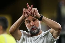 Man City guc nga truoc Al Hilal hinh anh