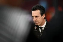 Aston Villa tro lai vi the chau Au hinh anh