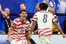 Mỹ 3-0 Paraguay: Khởi đầu như mơ cho chủ nhà