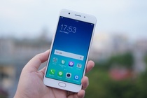 4 smartphone dang mua trong tam gia 6 trieu dong hinh anh