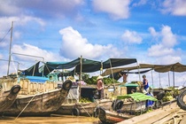 6 khu cho noi hut khach o mien Tay hinh anh