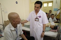 Chua ung thu theo lang bam: Mat tien, nguy tinh mang hinh anh