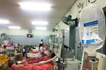 Nhung nguoi benh neo don 10 nam an Tet trong benh vien Sai Gon hinh anh