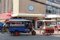 Khach Viet do xo di Lao hinh anh