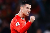 Phan ung cua Ronaldo khi dong doi thang 9-1 hinh anh