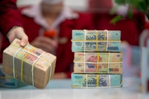 Lãi suất giảm liên tục, gửi tiền ngân hàng nào lãi cao?