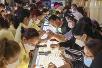 Vàng trong nước bị ngó lơ