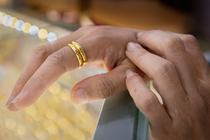 Gia vang trong nuoc quay dau tang tro lai hinh anh