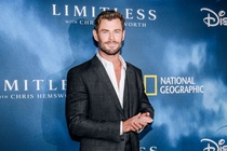 Chris Hemsworth tạm dừng đóng phim vì bệnh Alzheimer