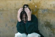 Dang sau canh Ngoc Huyen bi nem 100 qua trung vao nguoi hinh anh