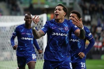 4 ban thang dua Chelsea vo dich  Conference League hinh anh