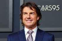 Tom Cruise lap ky luc hinh anh