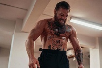 Conor McGregor giảm cân cấp tốc
