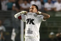 Bao dong cho Neymar hinh anh