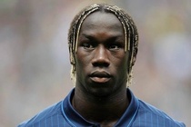 Cuu sao Arsenal re huong kho tin hinh anh