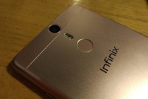 Di dong cam bien van tay, camera 13 megapixel gia 3,3 trieu hinh anh