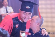 Le vinh danh 38 hoc vien IELTS Bounty Hunters mua 3 day cam xuc hinh anh