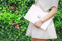 Chon laptop o cung SSD, mong nhe, pin khoe trong tam gia 16 trieu hinh anh