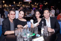 Nghe si Viet trai nghiem may loc nuoc dien giai ion kiem Alkaviva hinh anh