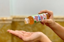 Nhung tieu chi khi chon mua gel rua tay kho tren thi truong hinh anh