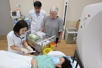 Vinmec trien khai nhieu hoat dong xay dung Trung tam Ung buou xuat sac hinh anh