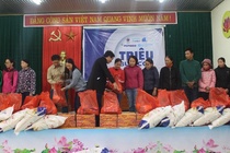 'Trieu bua com' mang Tet am no den tre chiu anh huong boi lu hinh anh