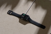 Theo dõi sức khỏe hậu Covid-19 với smartwatch giá 1,79 triệu đồng