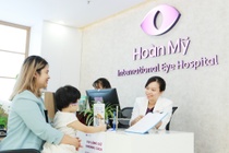 Dau hieu canh bao doi mat tre can duoc cham soc hinh anh