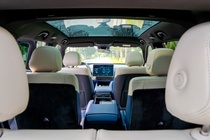 Trần kính toàn cảnh - tiện nghi hạng sang trên SUV VinFast VF9