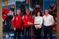 Shell va Ducati tiep tuc dong hanh vi nguoi dung tren the gioi hinh anh
