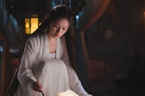 Ly Lan Dich thay doi hinh anh