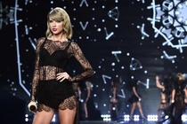Taylor Swift giành lại ngôi đầu Billboard từ One Direction