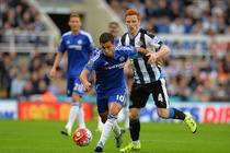 Chelsea giật lại 1 điểm từ Newcastle dù thua trước 2 bàn