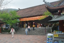 Gan 30.000 khach Han Quoc huy lich den Yen Tu do Covid-19 hinh anh