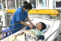 Nguoi phu nu nguy kich sau khi uong 60 vien thuoc ha huyet ap hinh anh