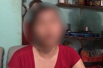 Nu cong nhan ke bi ga trai Tay dua vao bay hinh anh