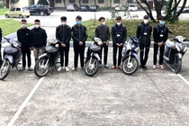Mang hung khí đuổi đánh nhau náo loạn đường phố, 10 người bị khởi tố