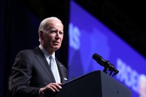 Tổng thống Biden cảnh báo các công ty dầu khí Mỹ