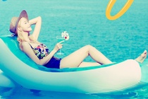 SNSD tung bo anh ruc ro quang ba dia nhac moi hinh anh