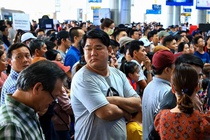 Tang cuong an ninh hang khong truoc dip nghi le 30/4 hinh anh