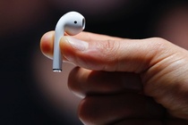 Tiec nuoi vi khong mua Apple AirPods som hon hinh anh